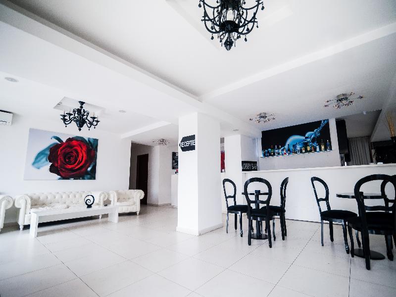 Alex&George Boutique Hotel Клуж-Напока Екстер'єр фото